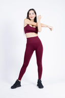 Dettaglio del tessuto elasticizzato del Completo Push Up Burgundy