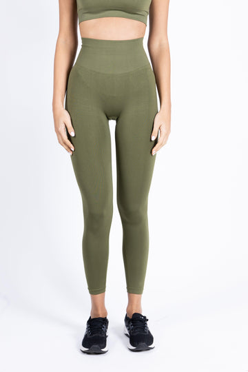 Front view of Leggings Push Up Olive Green – high-waist seamless fit.