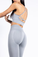  Leggings fitness senza cuciture - Vista laterale con compressione perfetta per l’allenamento.